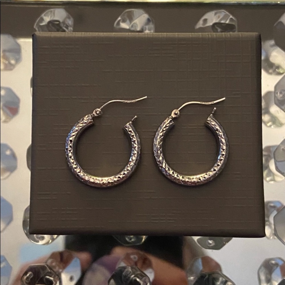 14k white gold hoop earrings